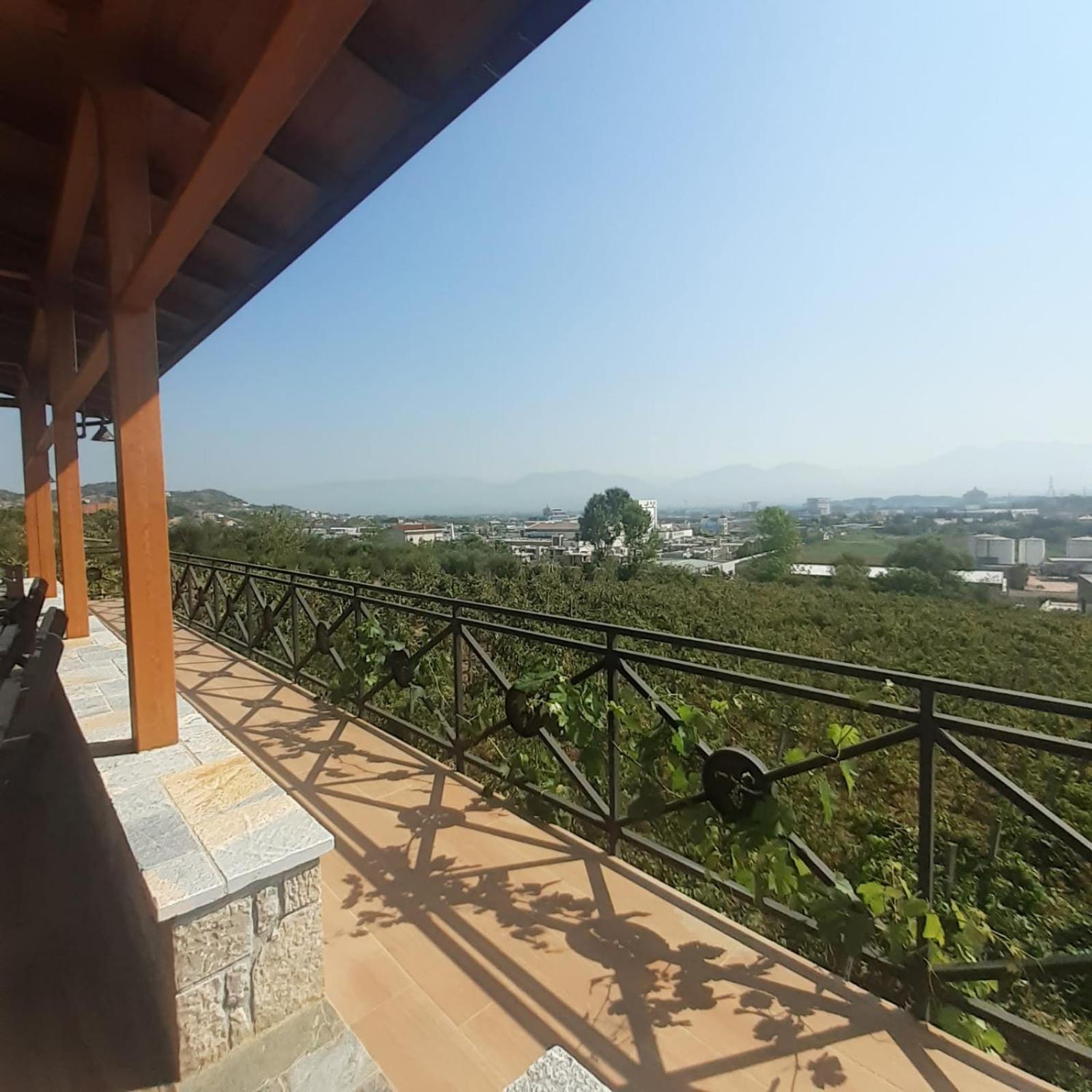 Vila Shehi Guesthouse And Winery Mucaj Exterior photo